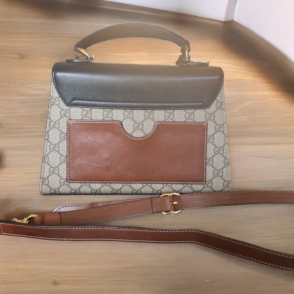 Gucci Supreme Padlock Bag - Picture 2 of 10